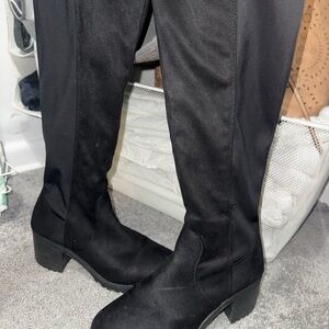 Black Knee high Boots